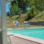 Casale Lucy Villa *