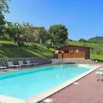 Casale Lucy *