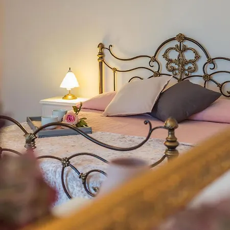 Casale Lucy Villa *