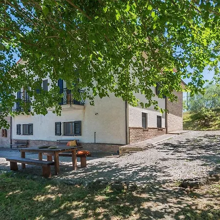 Casale Lucy Villa