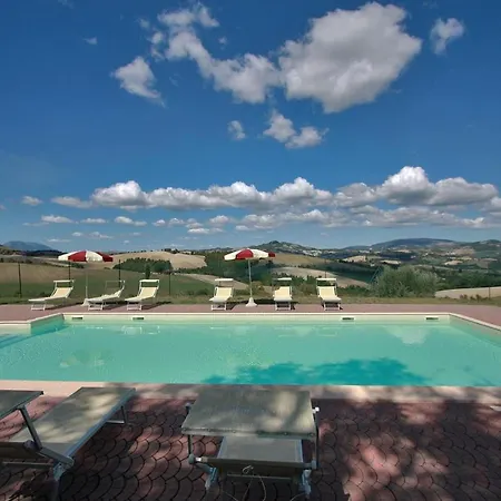 Casale Lucy