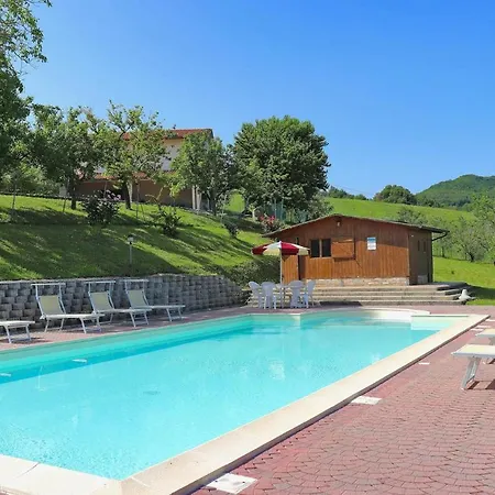 Casale Lucy *