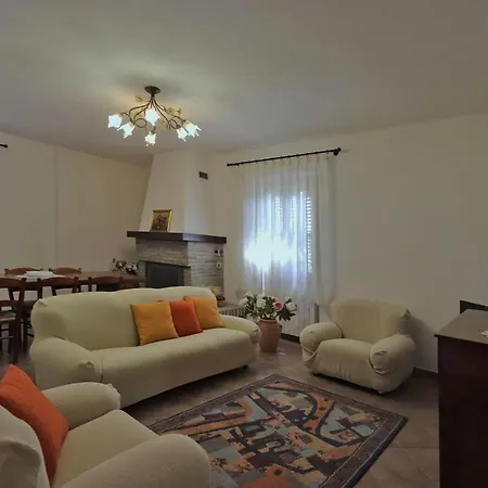 Villa Casale Lucy Pergola