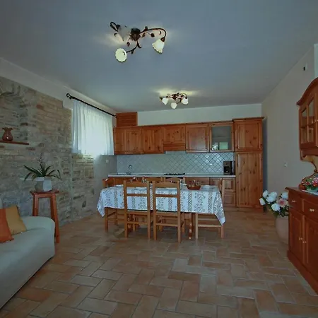 Villa Casale Lucy *